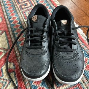 Nike court Lite black/bronze size 6.5 women’s